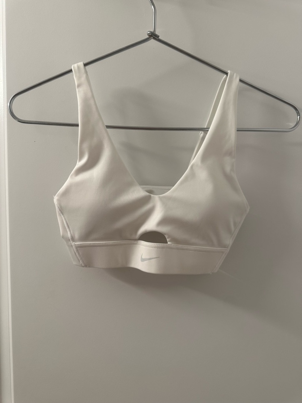 Nike Indy Plunge Cutout Sports Bra | White‎ | XS
